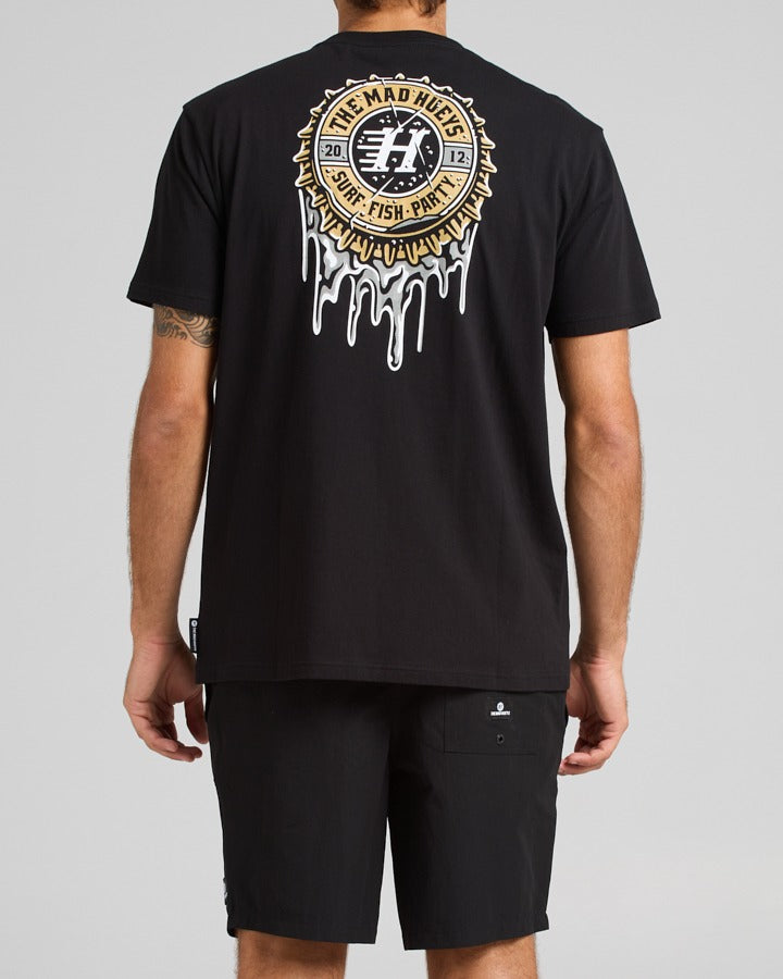 H424M01002-BLACK-HUEYS-COLD-ONE-SS-TEE-1.jpg