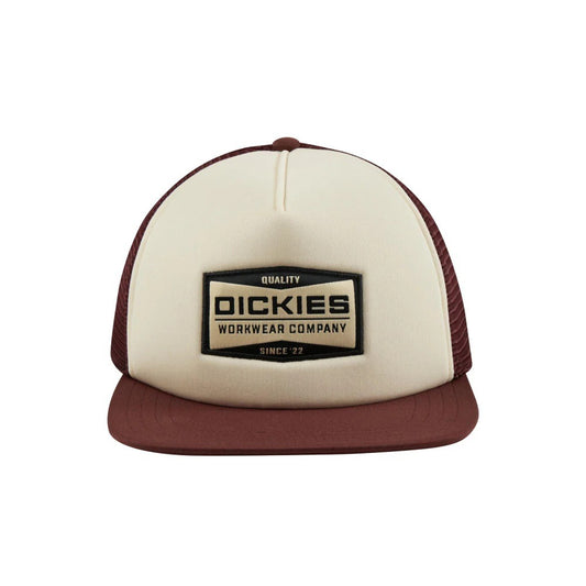 Seasonal-Trucker-1.jpg