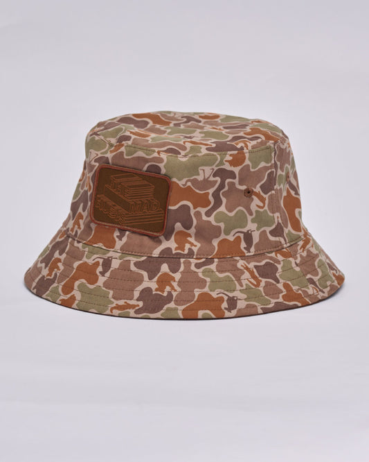 hueys-letter-reversible-bucket-hat-wal001-H426M06020-1-1.jpg