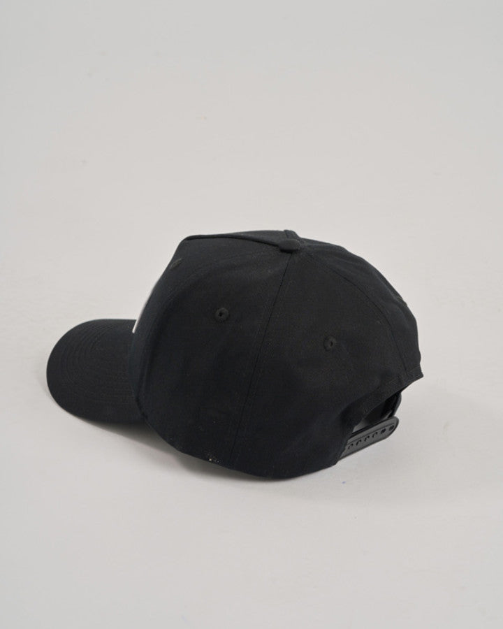 pulse-streamliner-snapback-blk-S25804-2-1.jpg